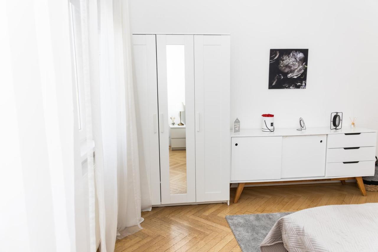 Apartment Moonlight With Porch Near Schoenbrunn And Westbahnhof *