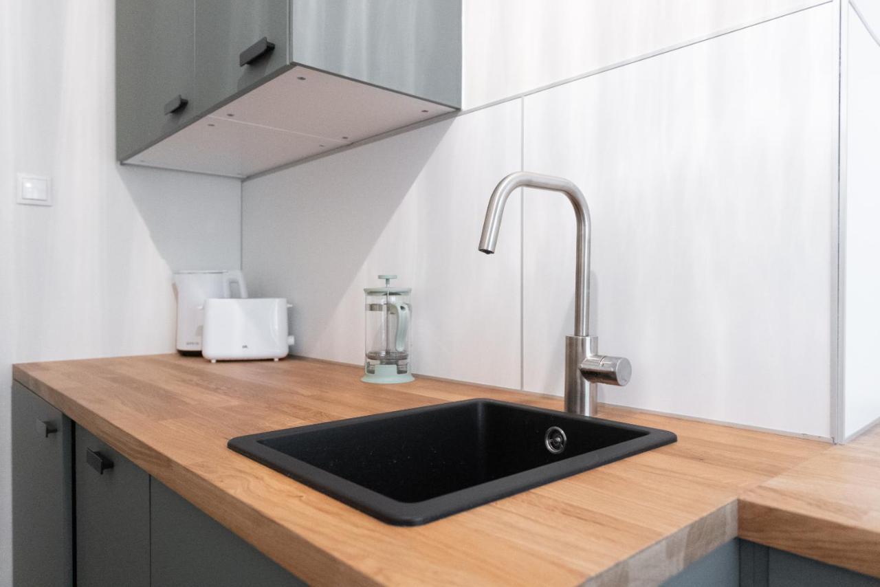 Apartment Chic 1-bed By Canal Walk To Historic Centre Wien