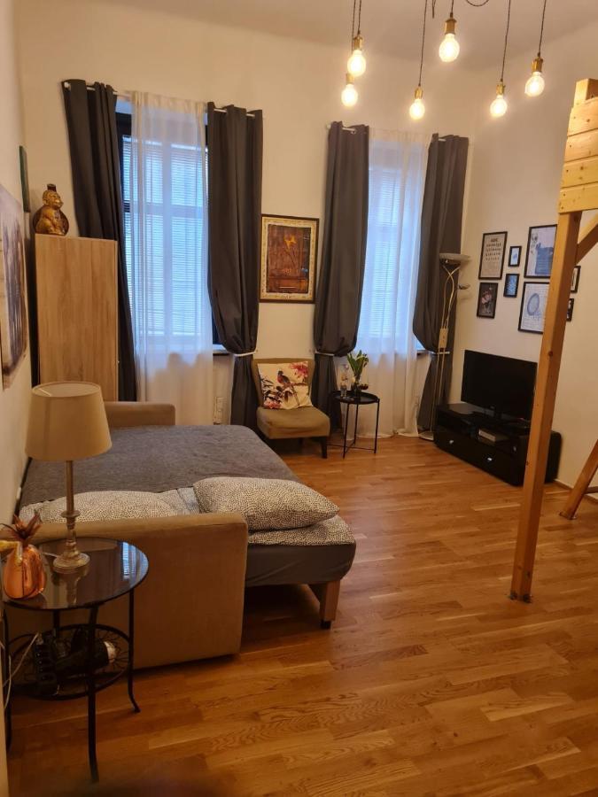 Apartment Demel