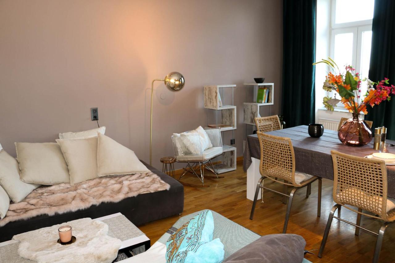 Charming Apartment: Only 10 Minutes To The Center * Viena