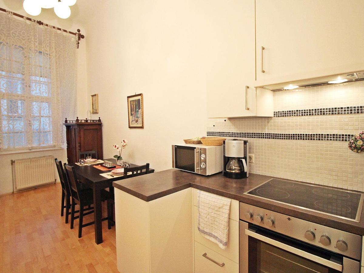 Judenplatz Apartment *