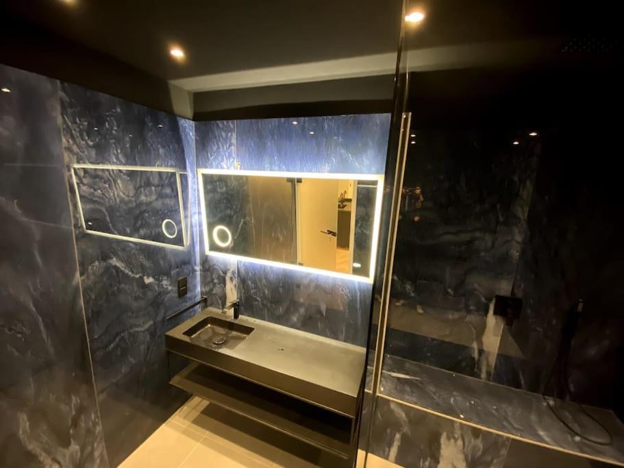 Design In The Centre Of Apartment