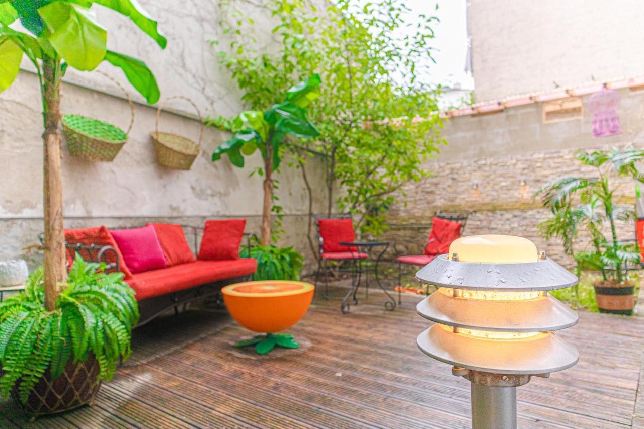 Fullfilling 3br Shared With Pleasing Patio Apartment
