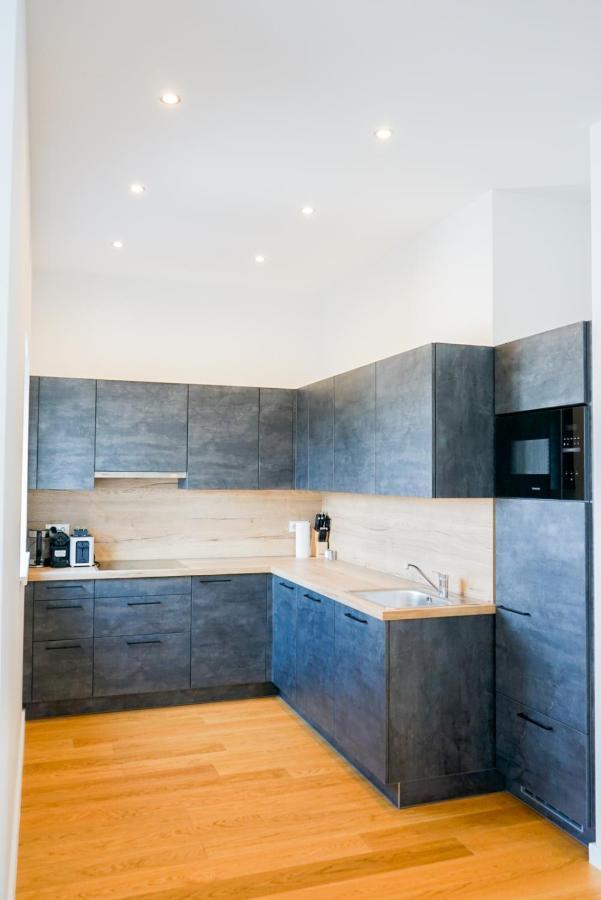 Nadland B61 * Vienna