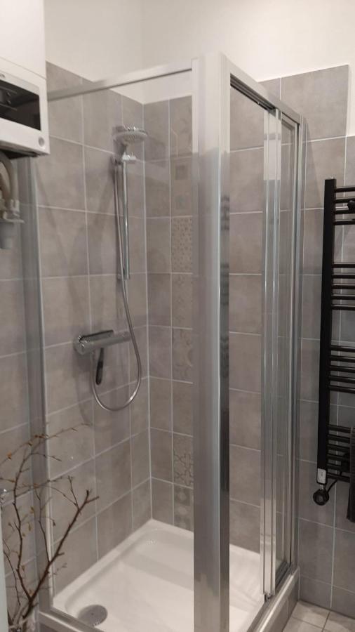 Pia's Gardenview Apartamento Viena