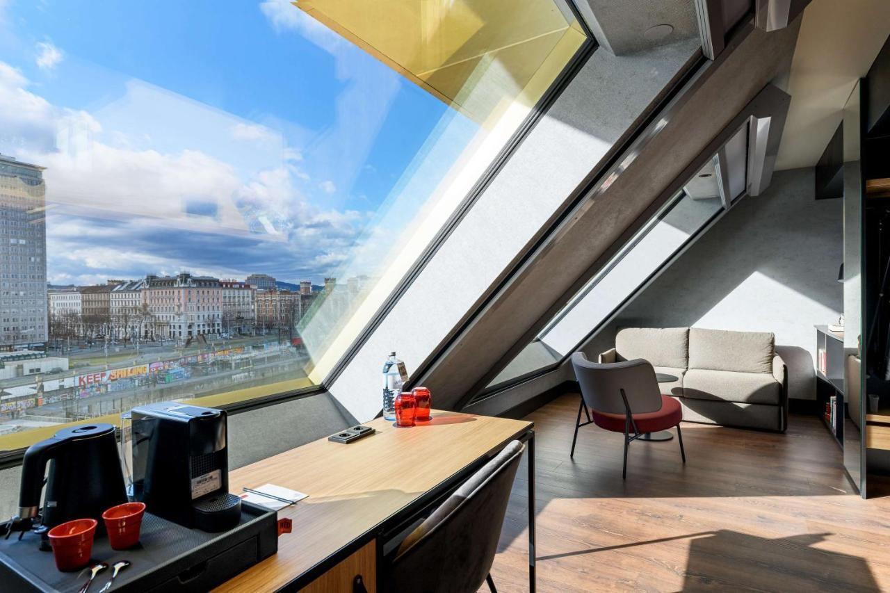 Radisson Red Hotel,