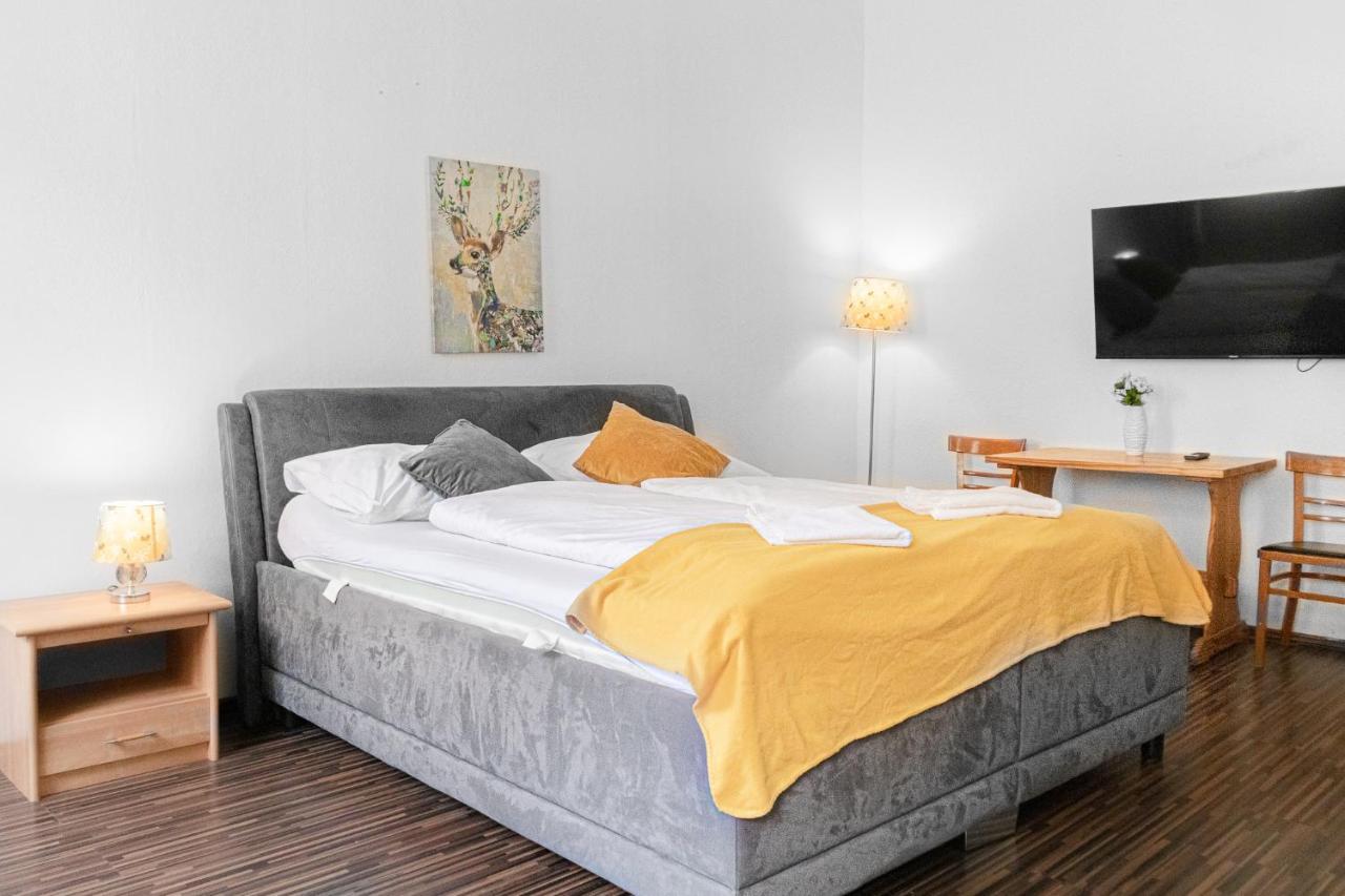 Vivid King Bed - 12 Minutes From Center *
