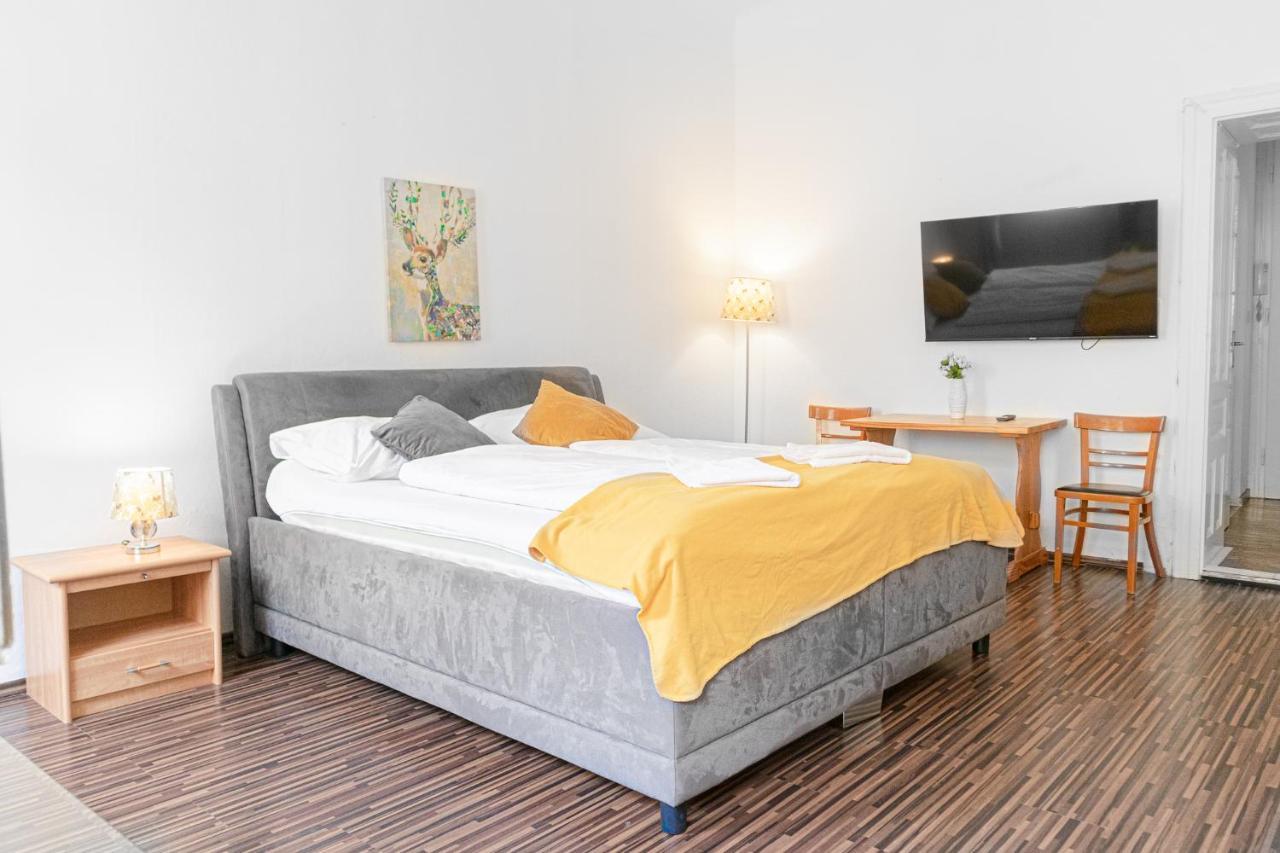 Vivid King Bed - 12 Minutes From Center Vienna