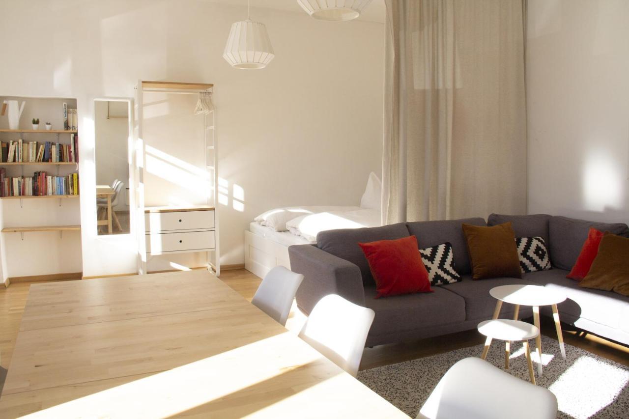 Modern Garden-apartment Next To Belvedere Palace Viena