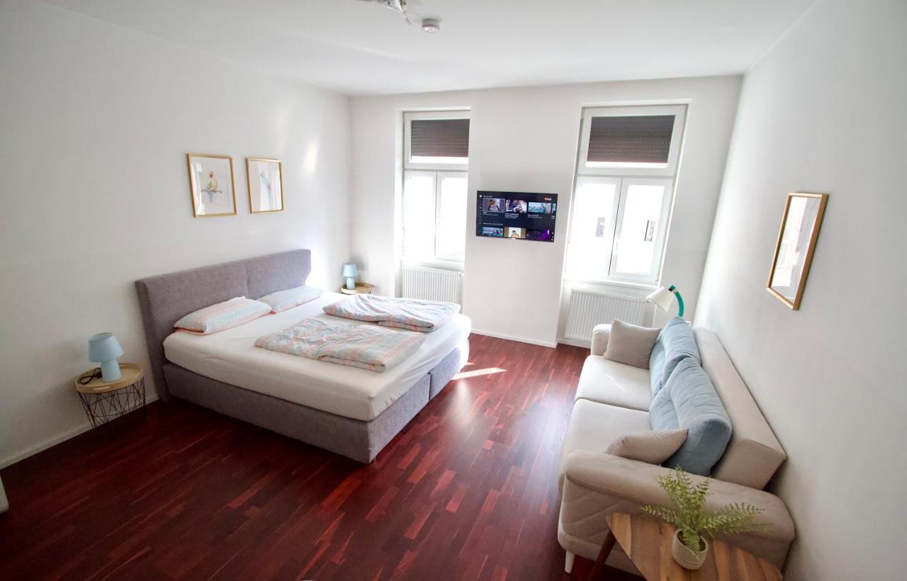 Comfortable 1100 With Contactless Check-in Apartment