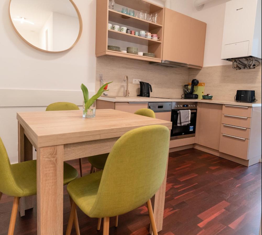 Comfortable 1100 With Contactless Check-in Apartment *