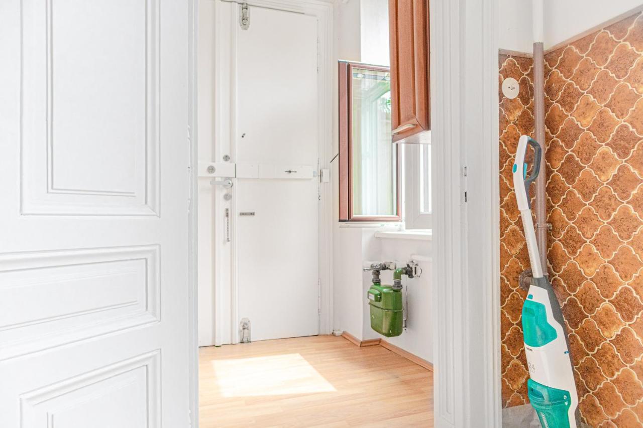Pleasing 2br Apt. Akh-perfect For Groups Apartment *
