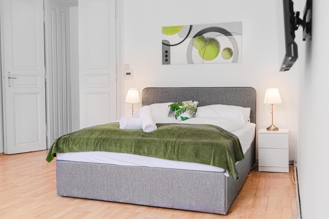 Pleasing 2br Apt. Akh-perfect For Groups Apartment *