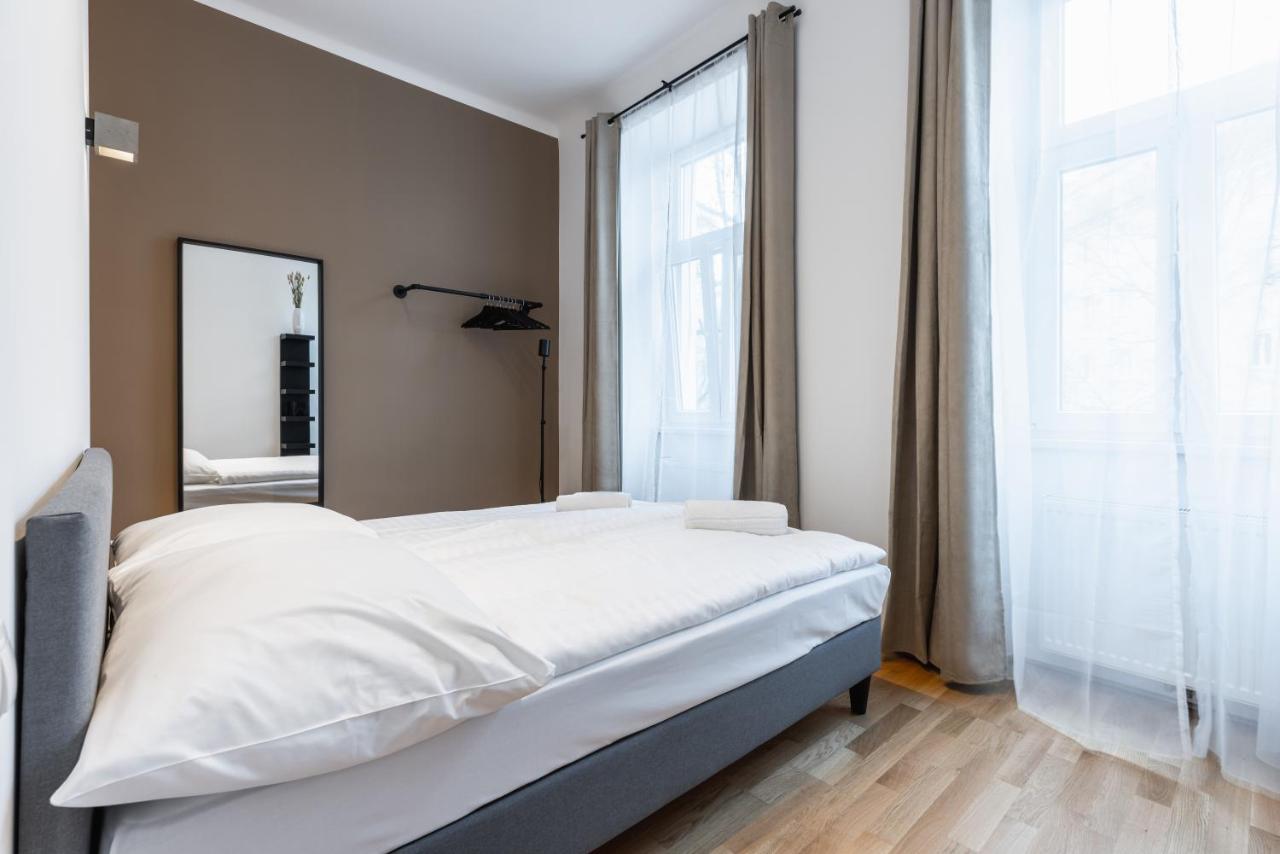 Trendy With - Smart Tv, Coffee Machine In Meidling Apartment