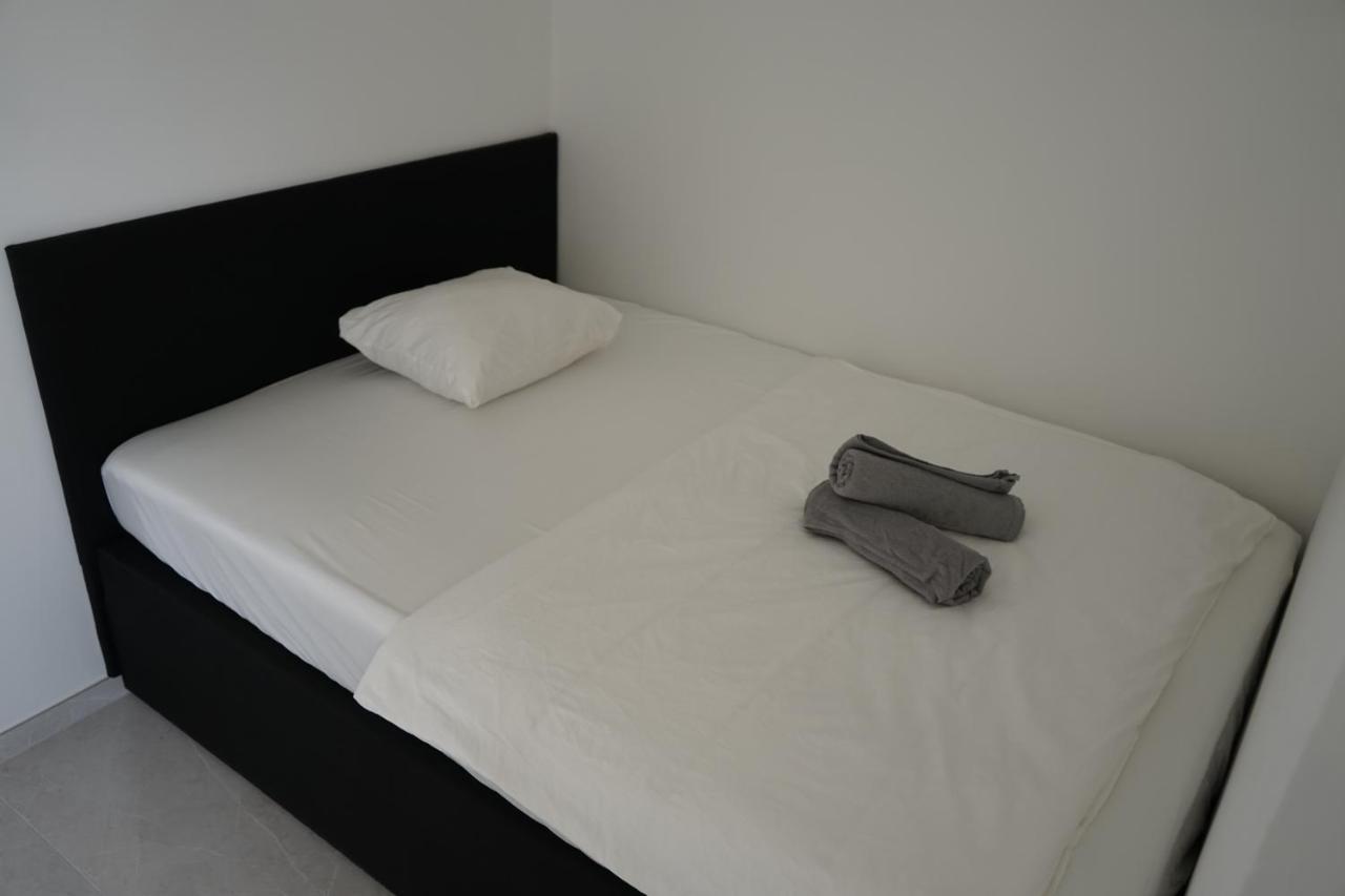 Dm Apartment