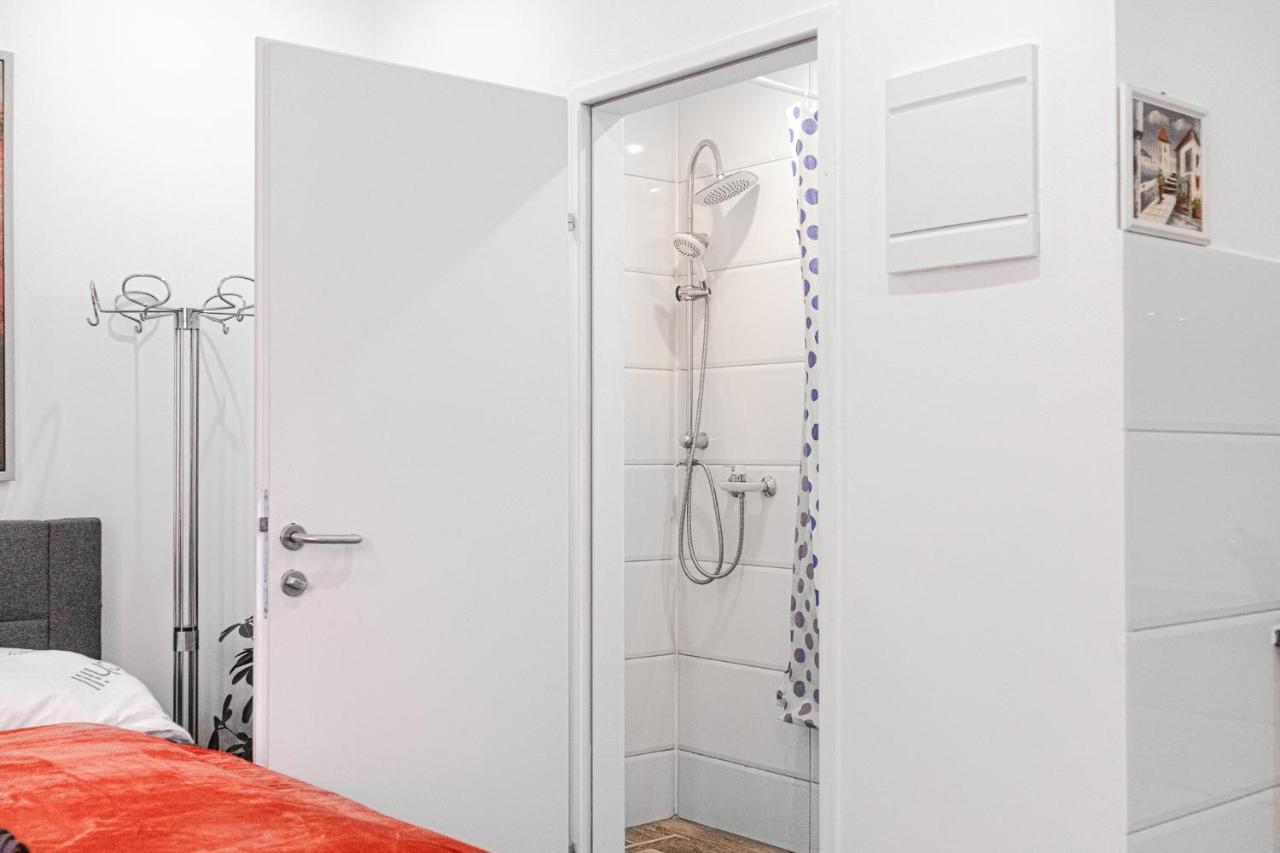 King - 10 Mins Walk From Downtown