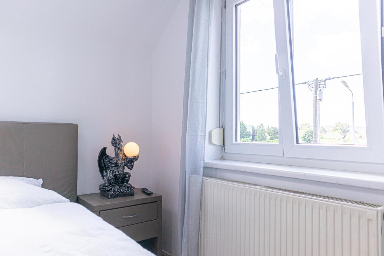 Exquisite Shared - Your Private In Beautiful