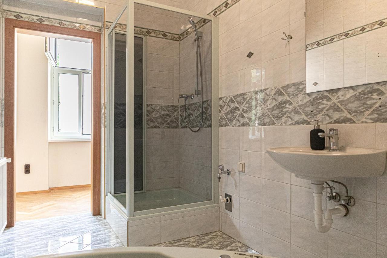 Brilliant 2br Apt. Near Akh-hospital *