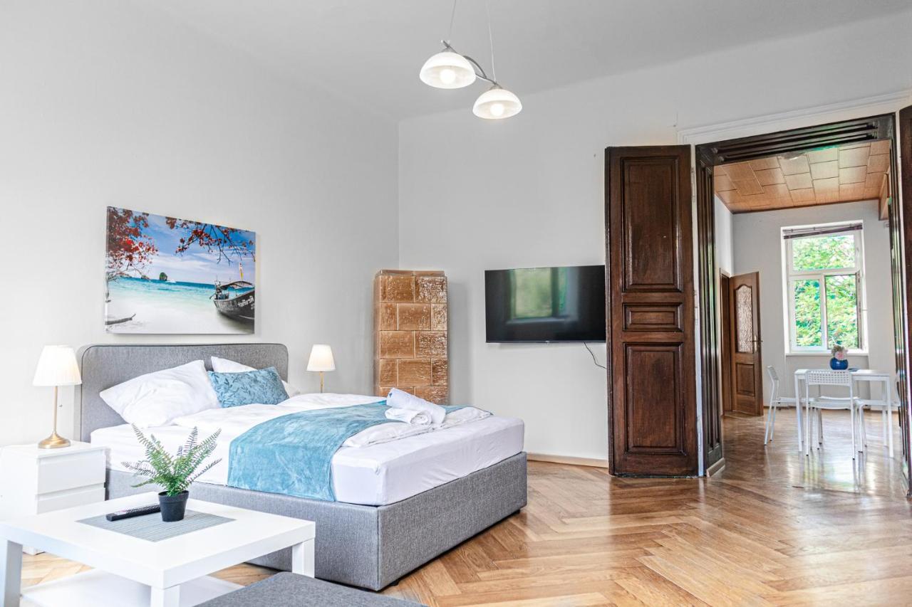 Apartment Brilliant 2br Apt. Near Akh-hospital
