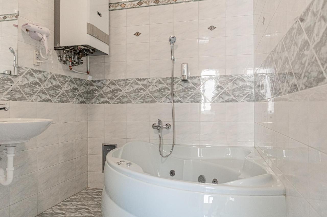 Brilliant 2br Apt. Near Akh-hospital *