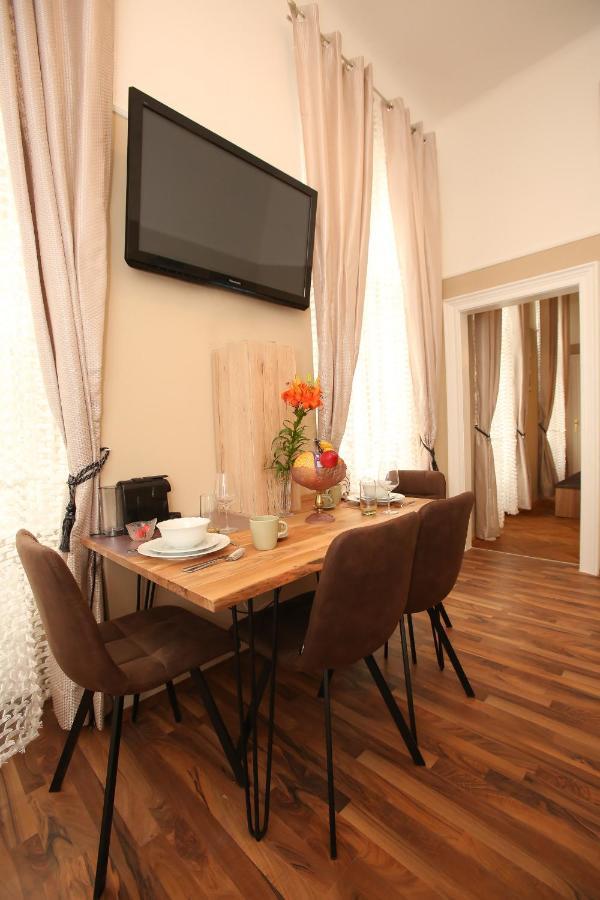 Opera Apartment Vienna