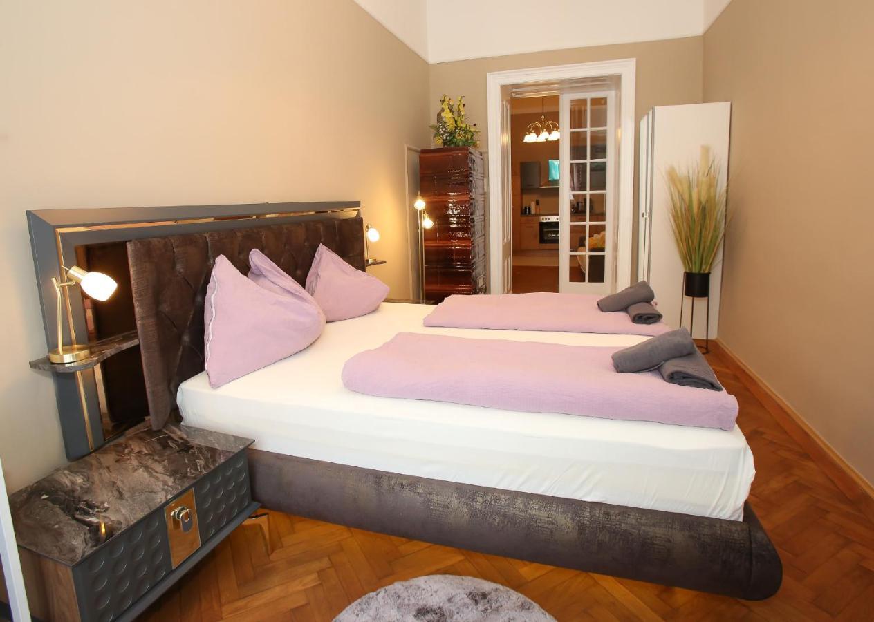 Opera Apartment