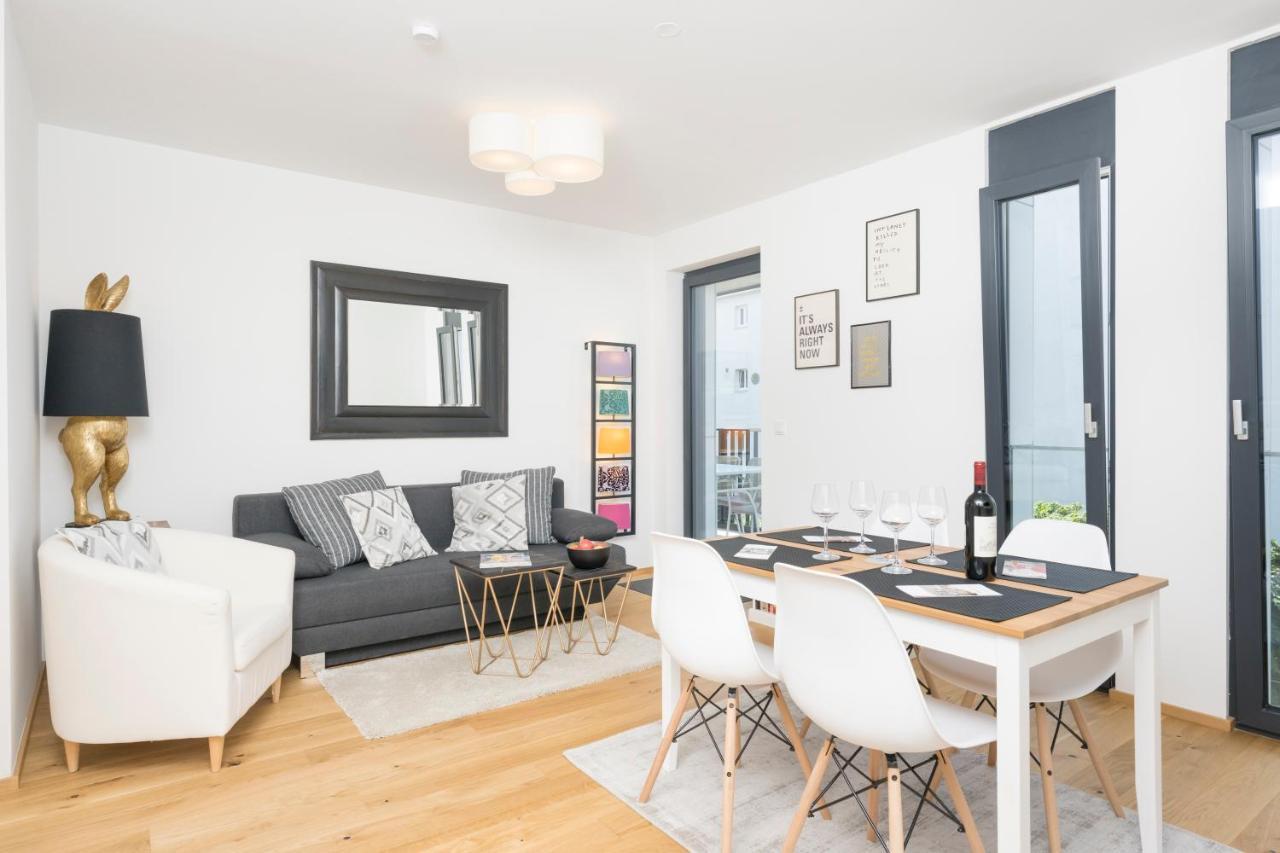 Ottakring Balcony Apartment Vienna