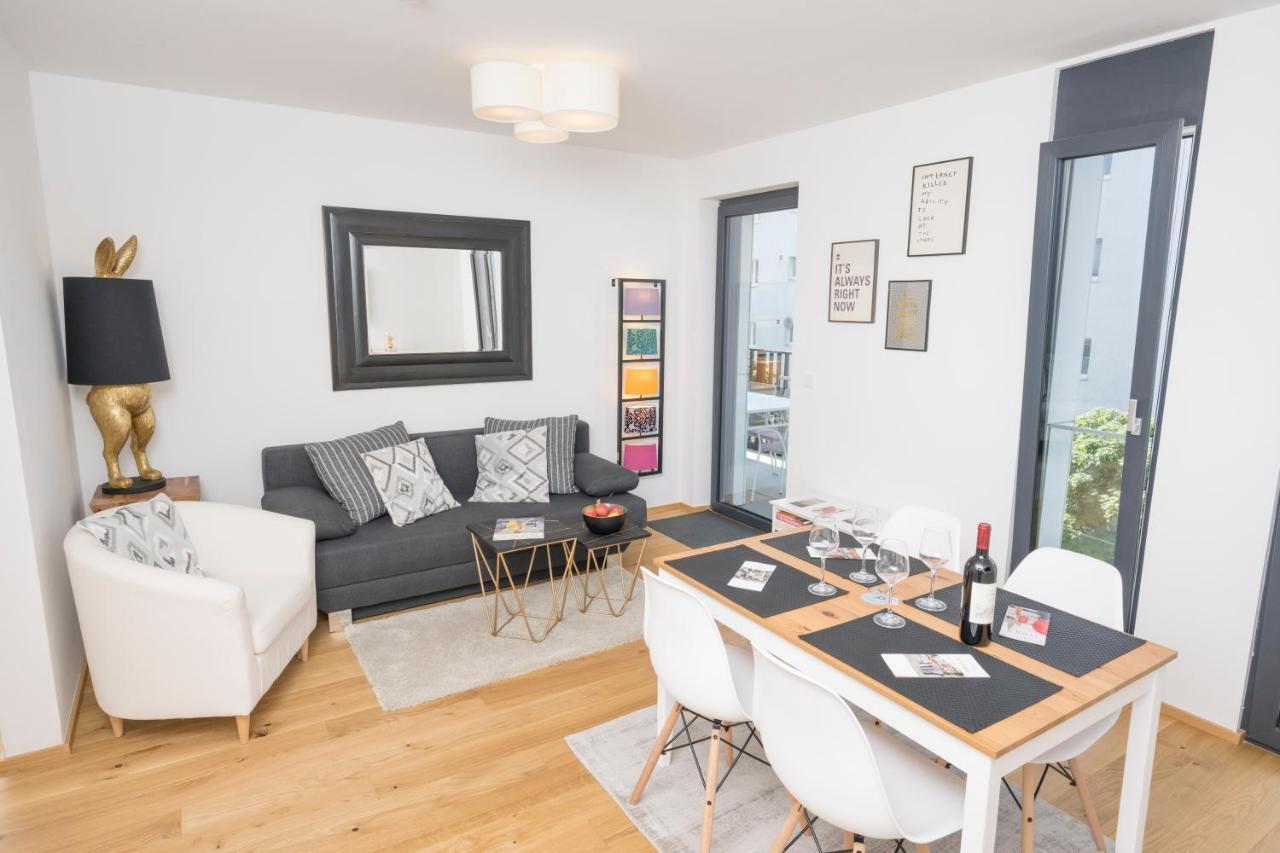 Ottakring Balcony Apartamento *