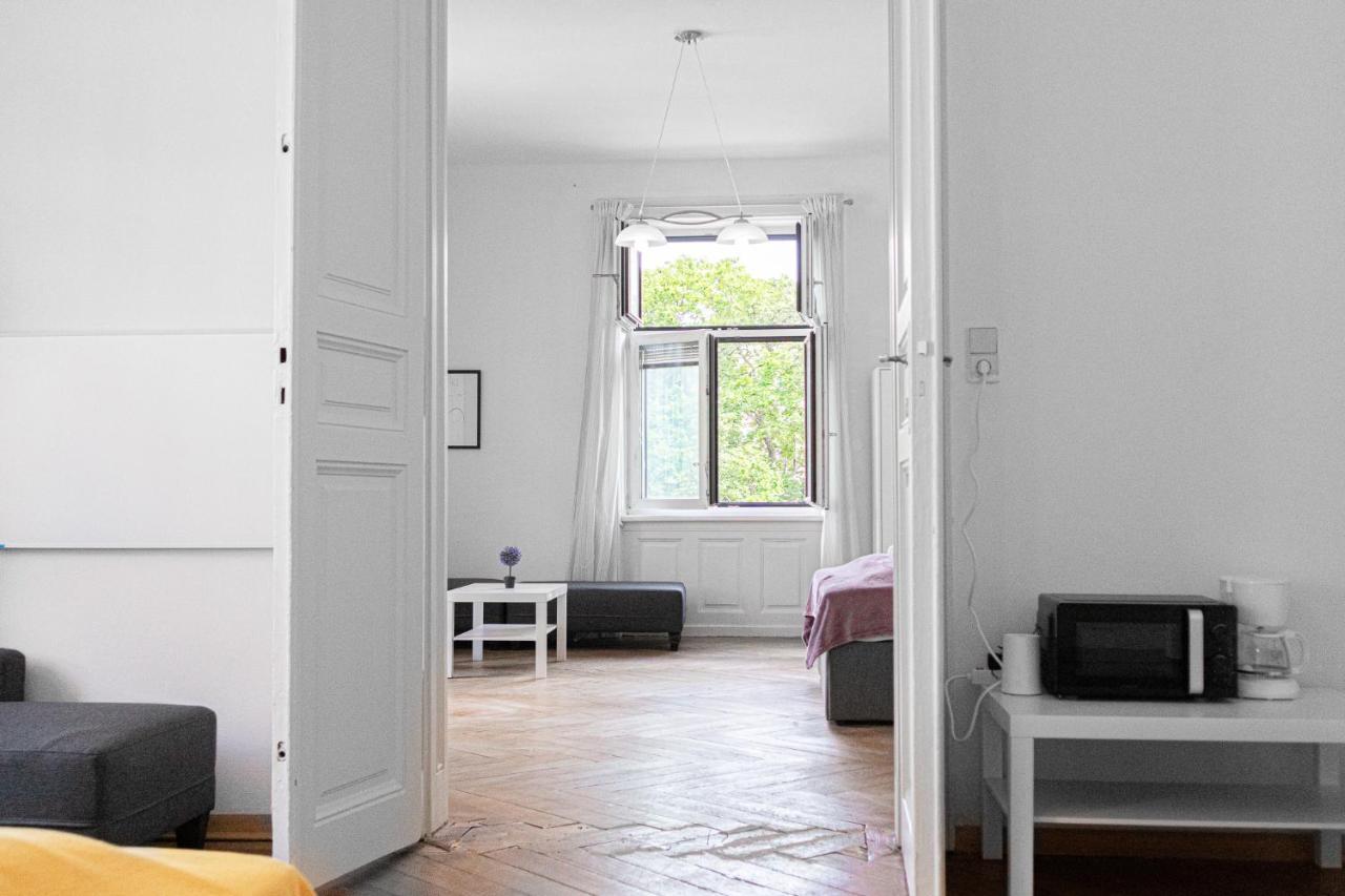 Cozy 2Br Apt. Near Akh Hospital-Ideal For Longstay *