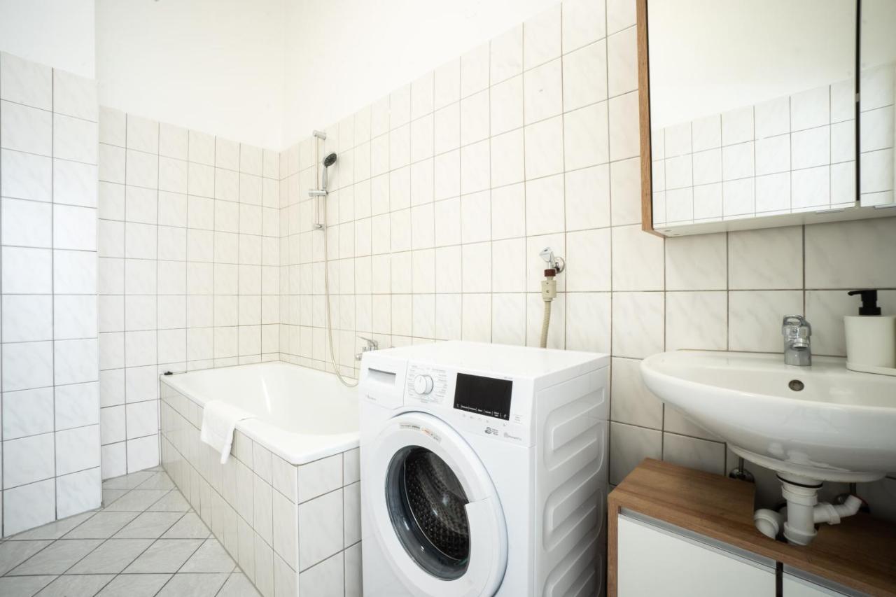 Lovely 2-bedroom Next To Praterstern Wien