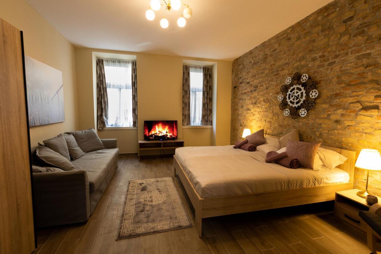 Comfortable Romantic 1 Bedroom Near Augarten *