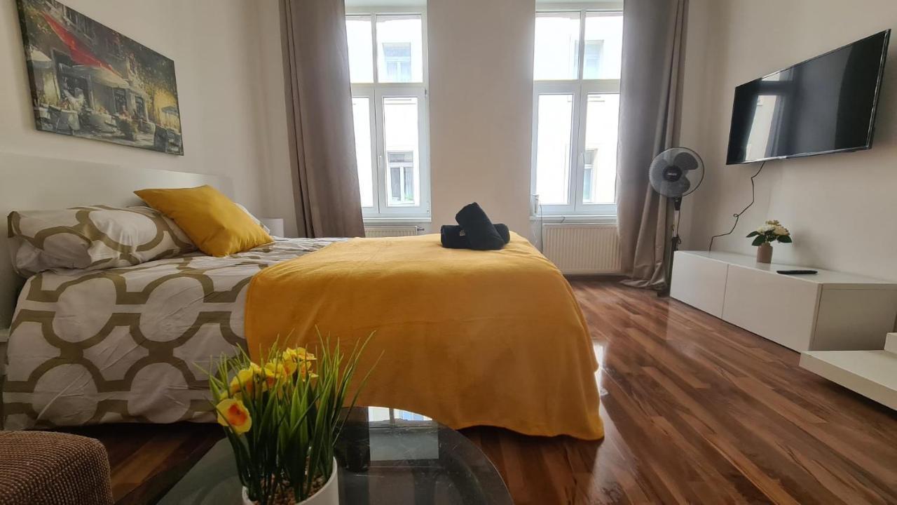 Peaceful 1br Apt. Near Metro Station Langenfeldg. Apartamento *
