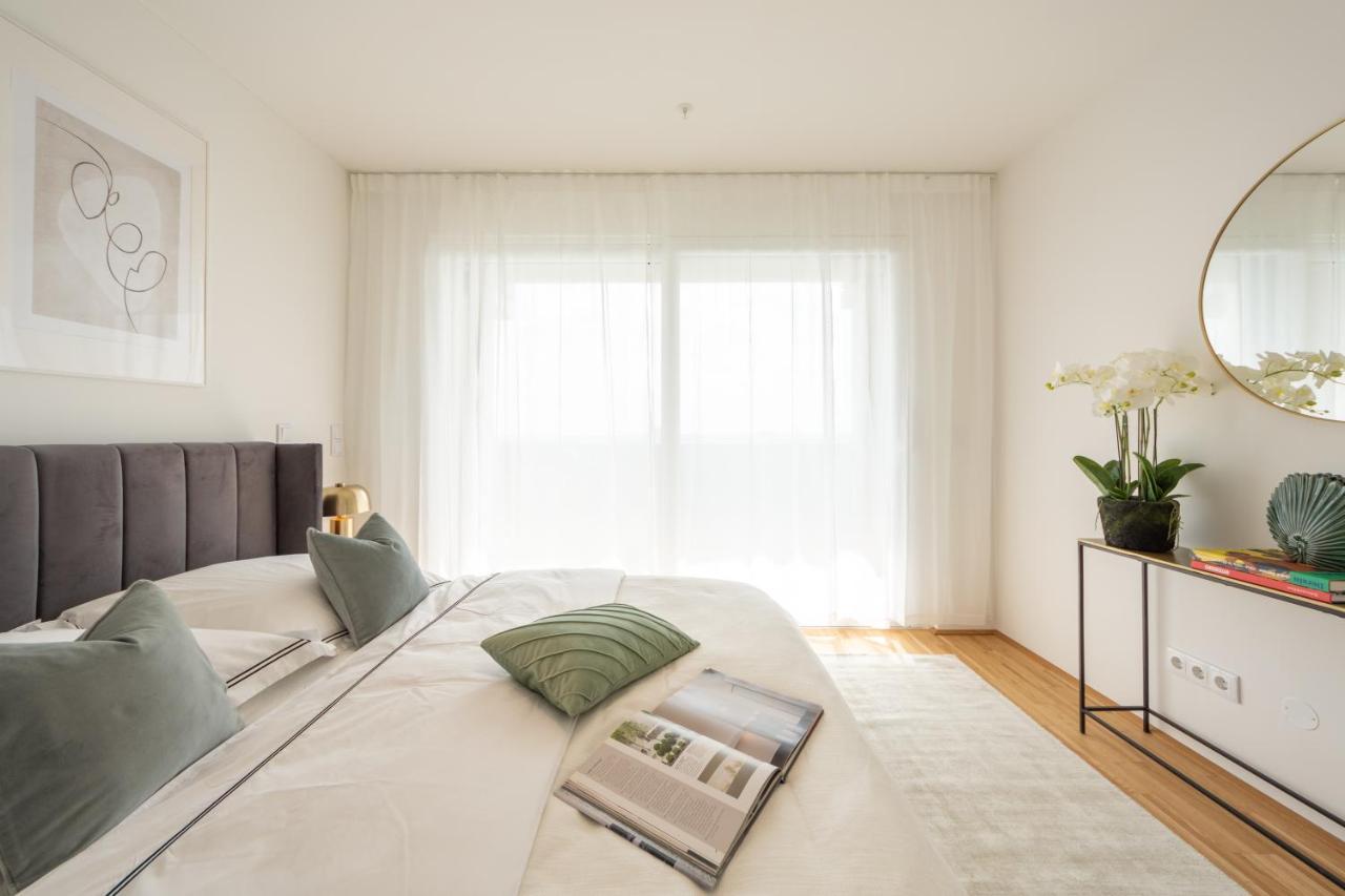 Gruen & Urban - Direkt An Der Therme - 15 Minuten Ins Zentrum Vienna