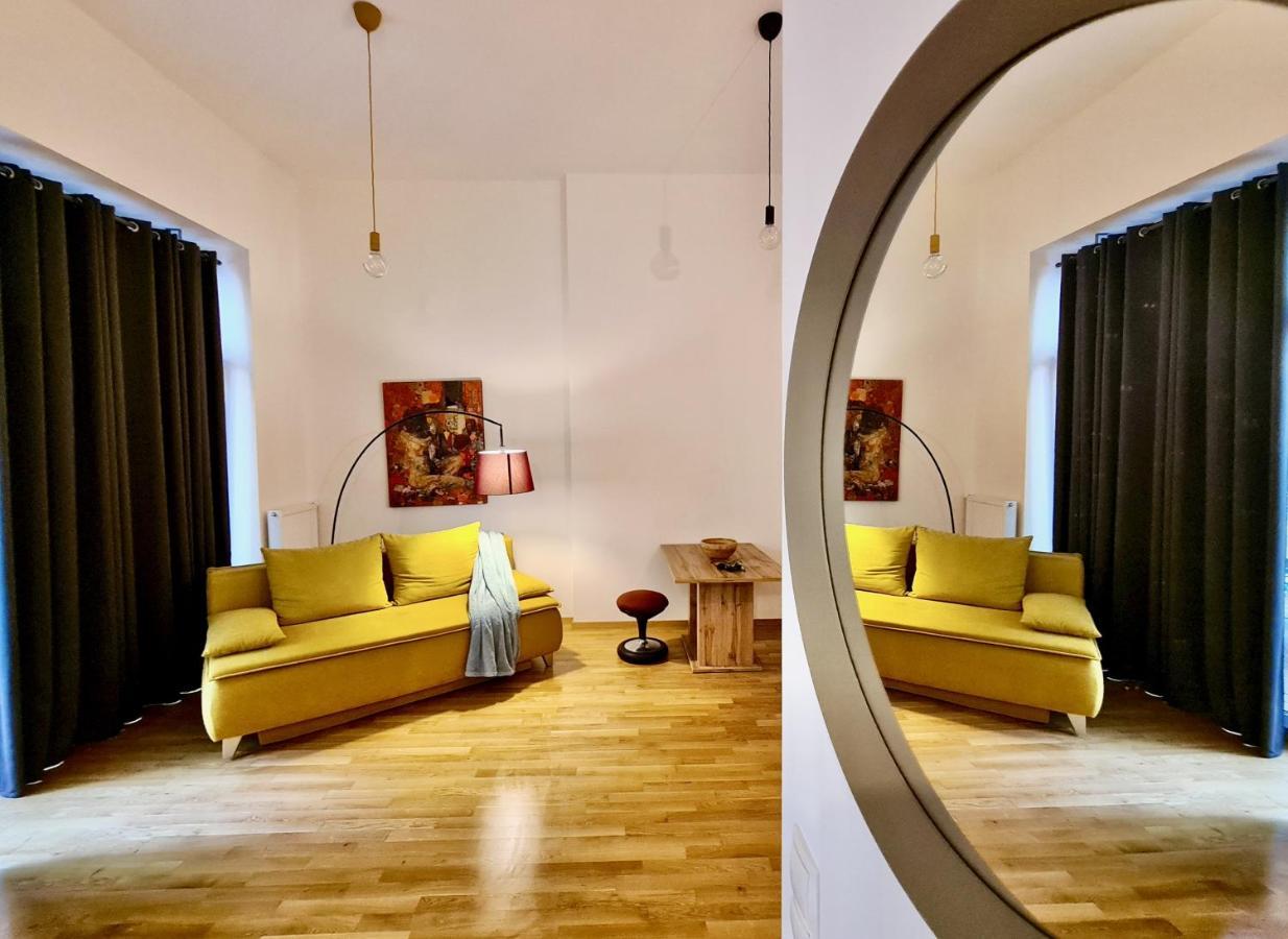 Lovely Private Terrace Apartment Wien