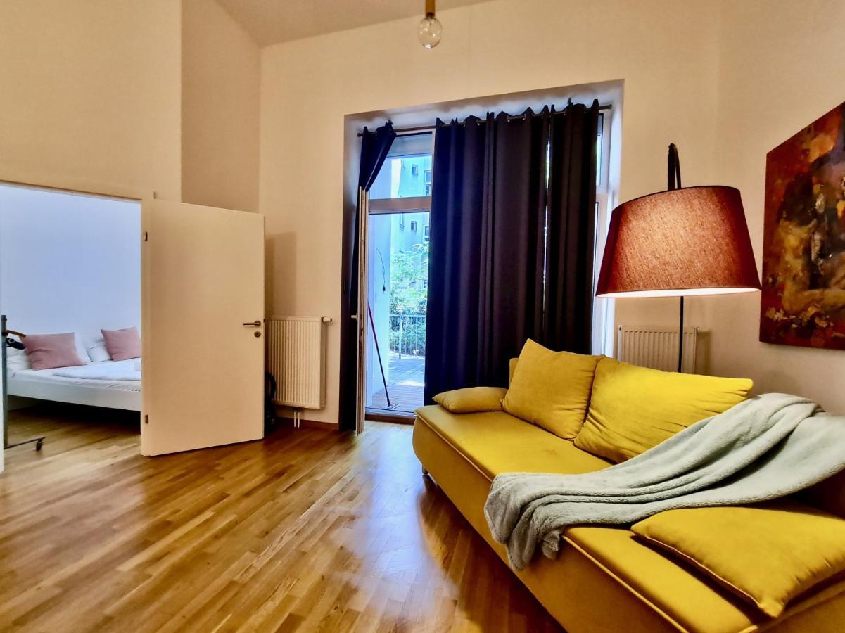 Lovely Private Terrace Wien