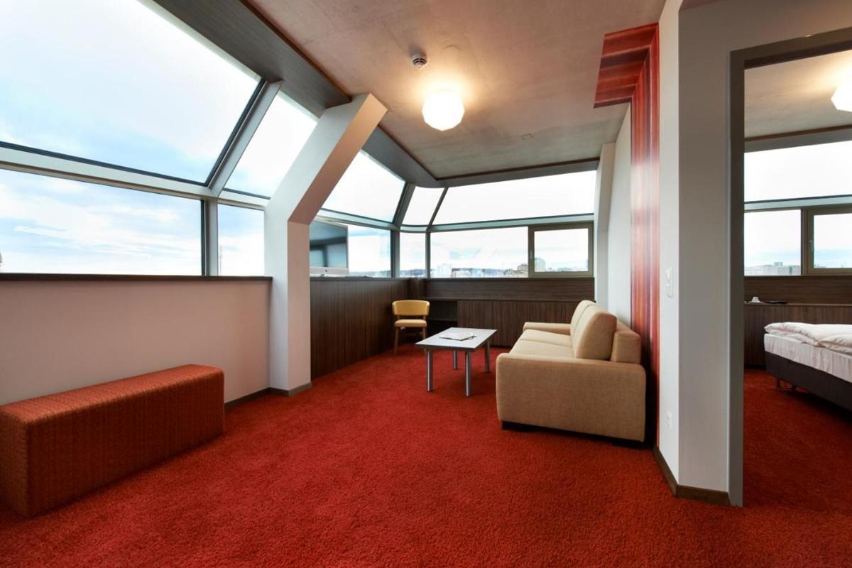 Simm's - Cityhotel Next To Metro U3 Hotel 4*