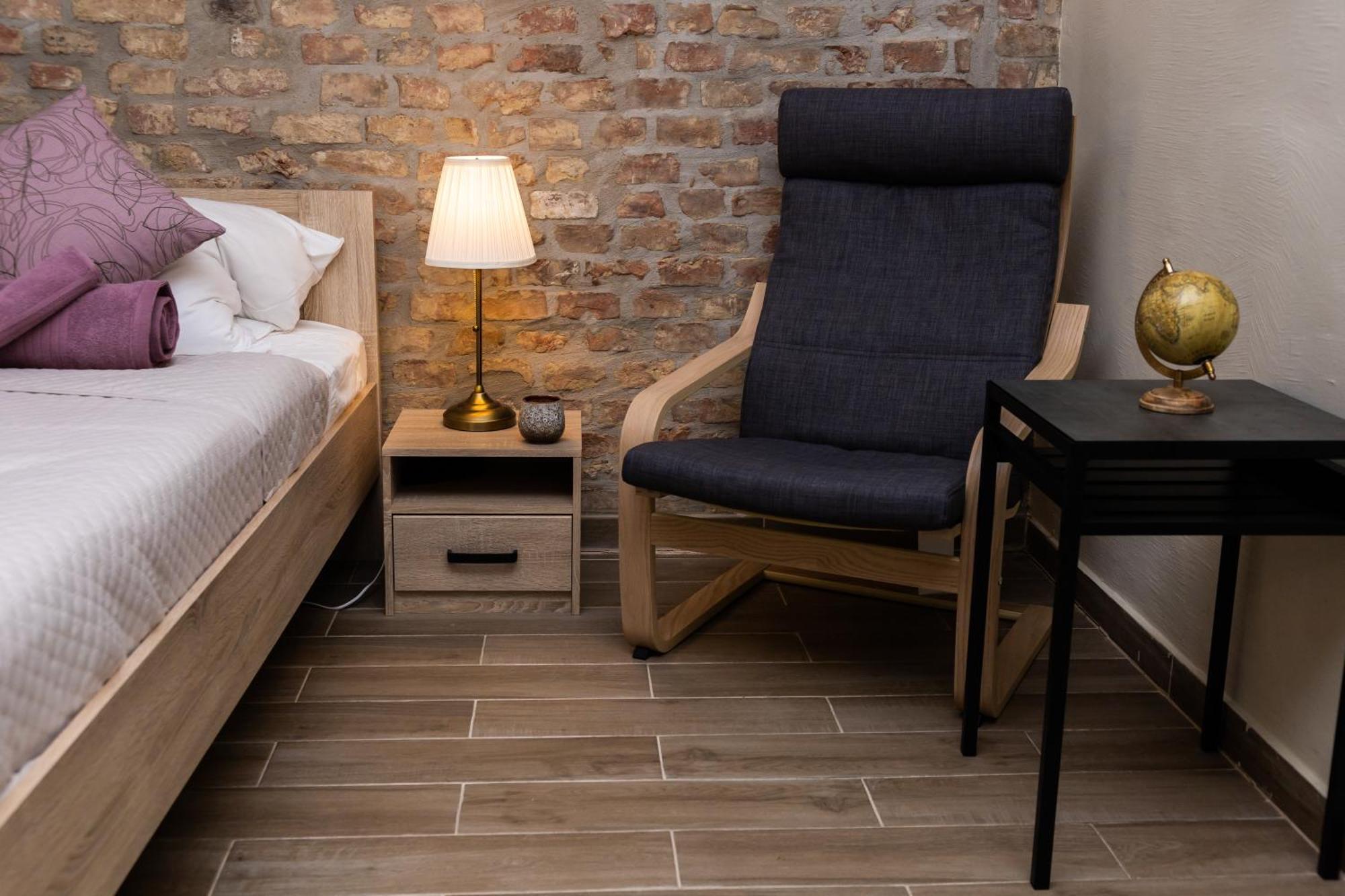 Apartamento Comfortable Romantic 1 Bedroom Near Augarten