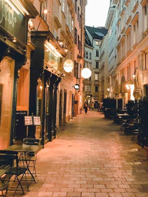 Citycenter+terrace+parking Viena