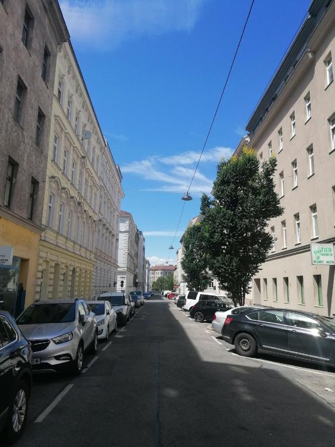Apartment Mit Direktzugang