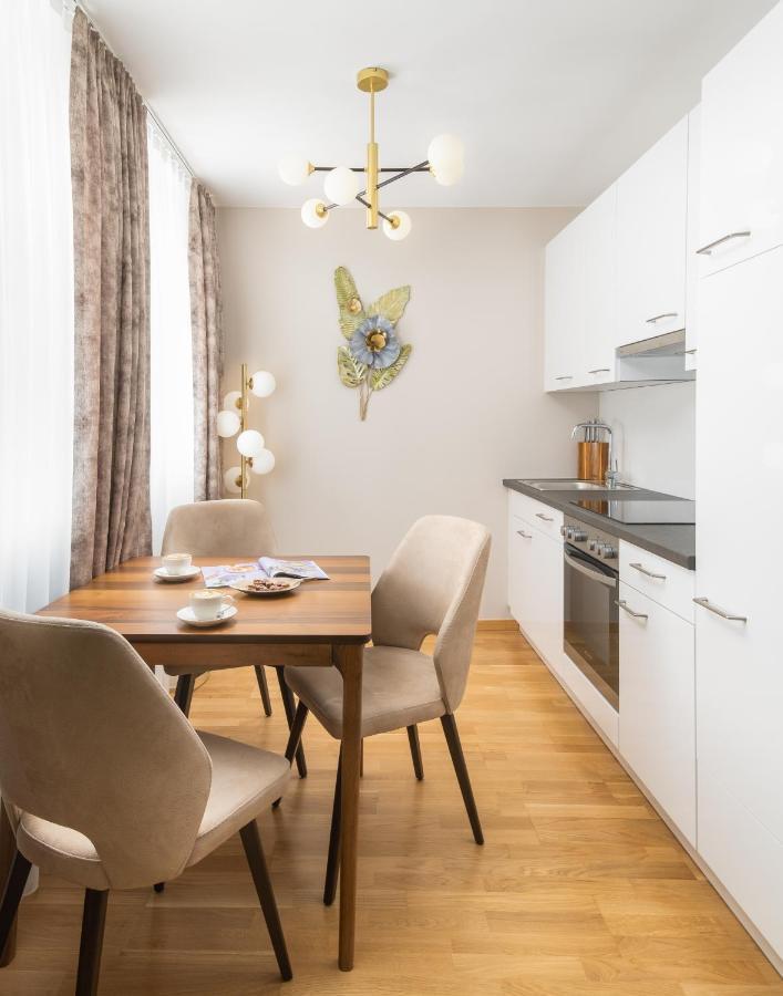 Apartamento Abieshomes Serviced Schoenbrunn