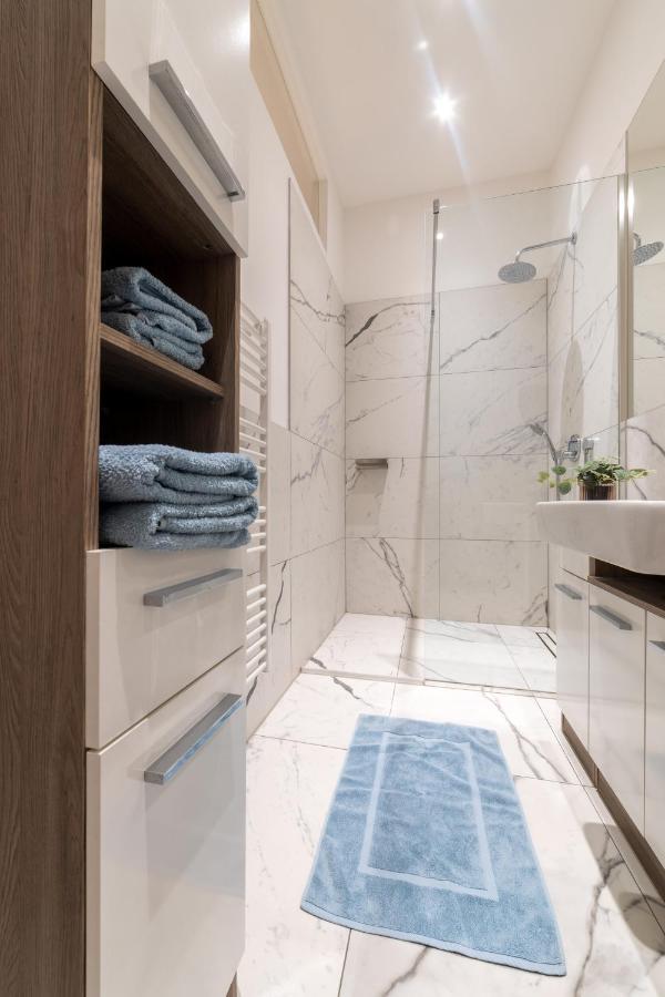 Apartment Cozy Apartment, 2 Private Terraces, 8 Min To Center *
