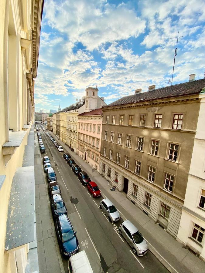 Steiner Residences Taborstrasse Apartment