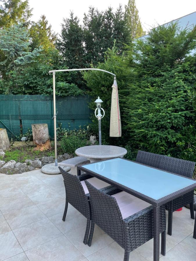 Garden Bungalow Danube