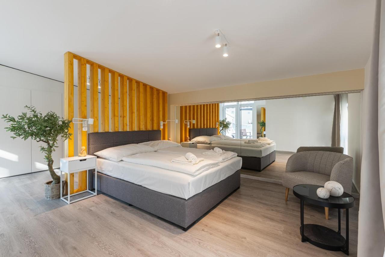 Open Space With Free Parking - Leopoldstadt Apartment
