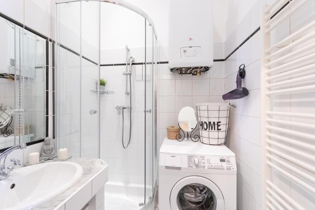 Charming & Authentic Flat - Central Located * Vienna