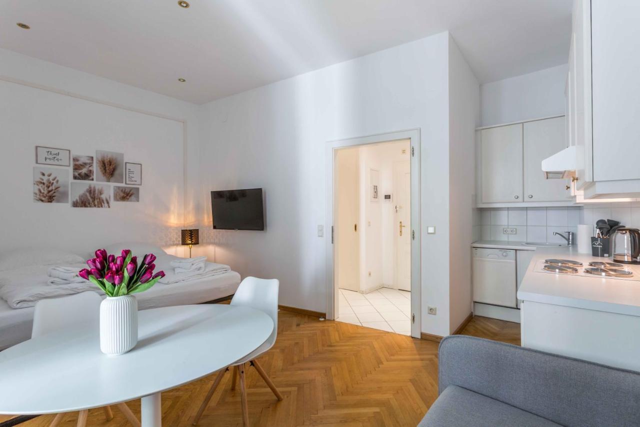 Beautiful Center 4 Apartment