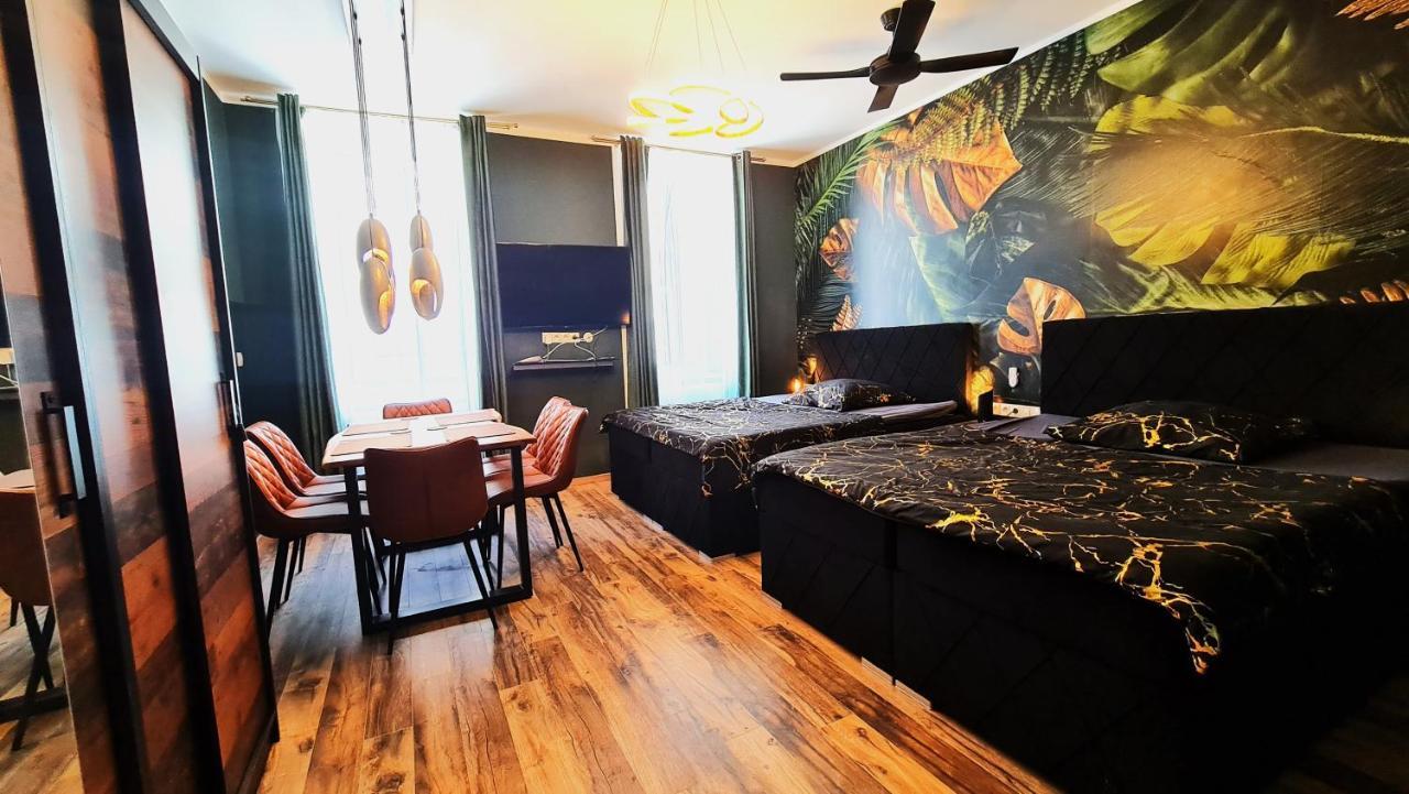 Boutique - Premium 6 Apartment