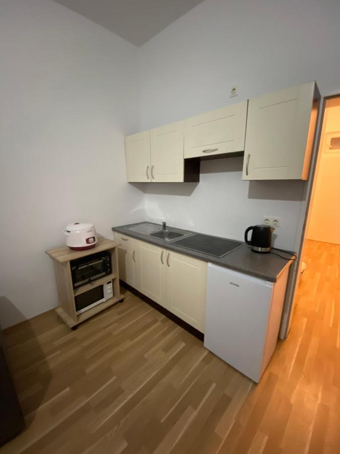 Apartment Wien1150 1 *