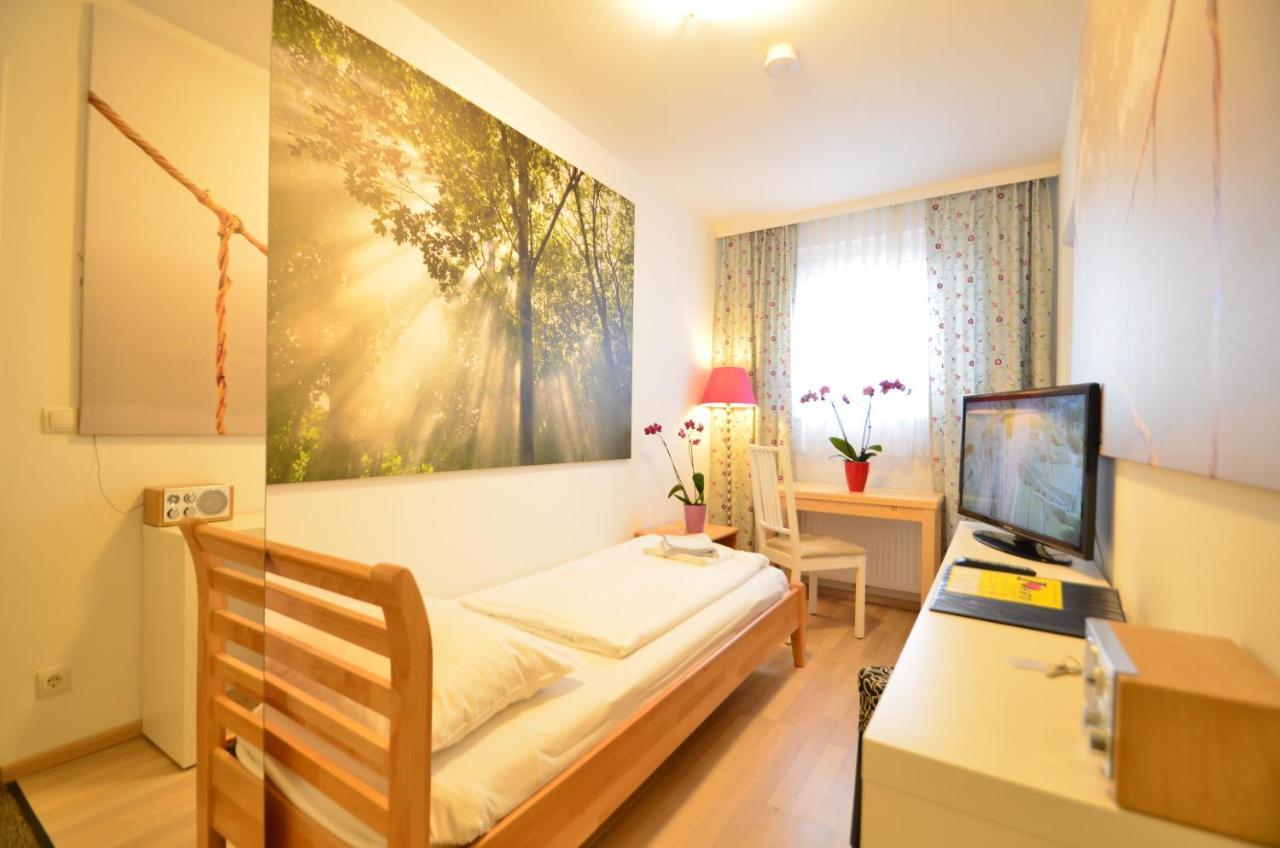 Ajo Siemens - Contactless Check-in Apartment *