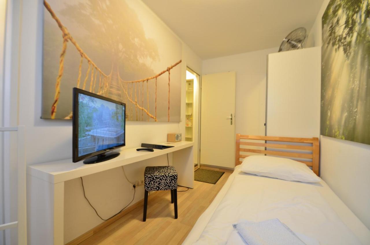 Ajo Siemens - Contactless Check-in Apartment